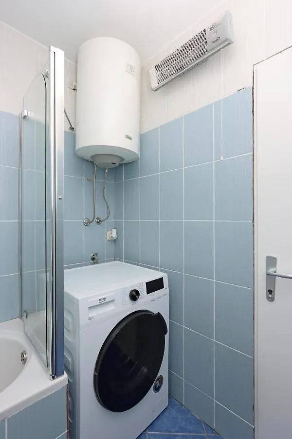 Sha La La - Charming, Unique Studio In A Historic Building Next To A Castle, Wifi, Smart Tv, Washer-Dryer 바카 0*,
